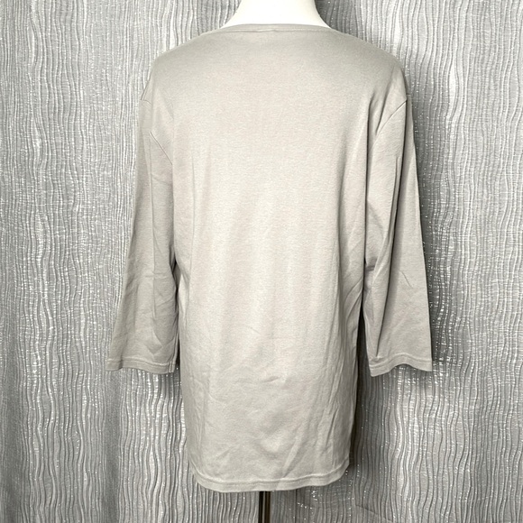 Embroidered llama top - Picture 4 of 7